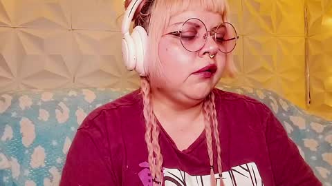 Gina George online show from May 16, 12:29 am