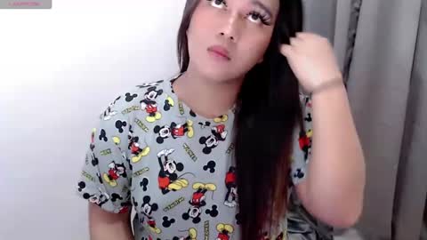 Snapshot of saucy_claire chatting on January 10, 8:18 am clara online show from January 10, 8:18 am