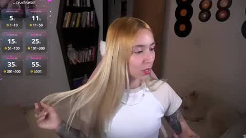 I AM JENN  online show from September 20, 1:17 am