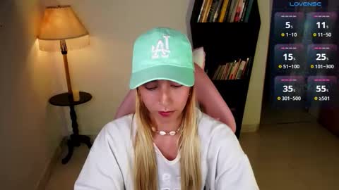 I AM JENN  online show from January 9, 2:47 am