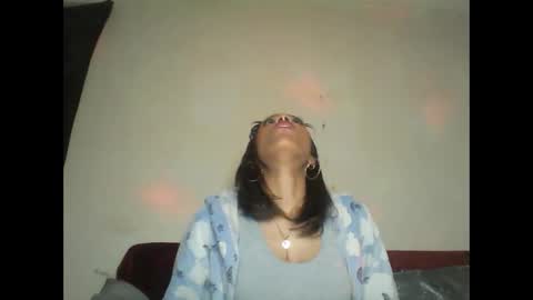 Snapshot of saucy_shanice chatting on October 3, 8:39 pm Shaniiice online show from October 3, 8:39 pm