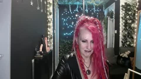 SaucySky online show from October 2, 10:28 pm