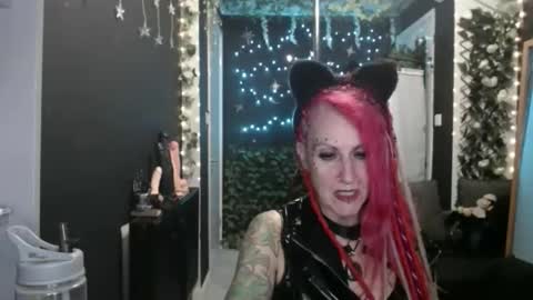 SaucySky online show from October 4, 8:18 pm