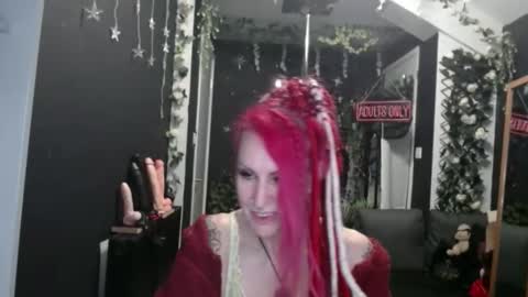 SaucySky online show from March 7, 9:17 am