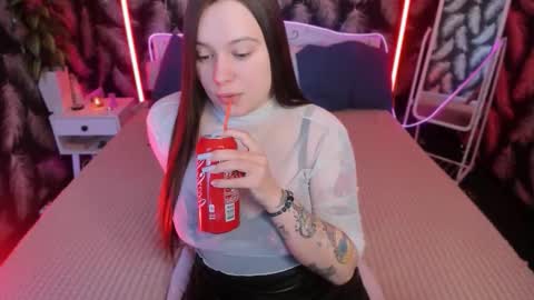 sauvagebirdy online show from March 11, 8:59 pm