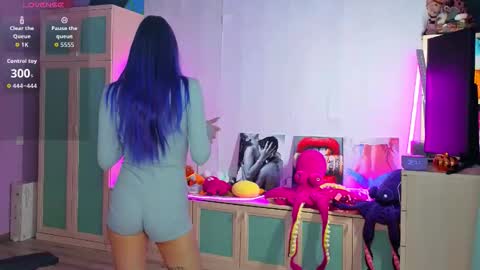 Ariel online show from December 18, 4:29 am