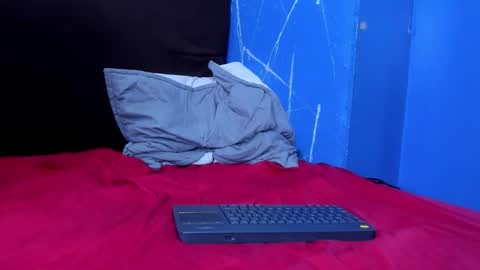 SavageLover  online show from November 4, 9:25 pm