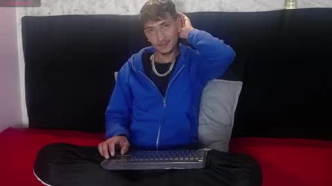 SavageLover  online show from December 2, 4:29 am