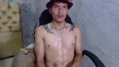 SavageLover  online show from December 19, 4:25 pm