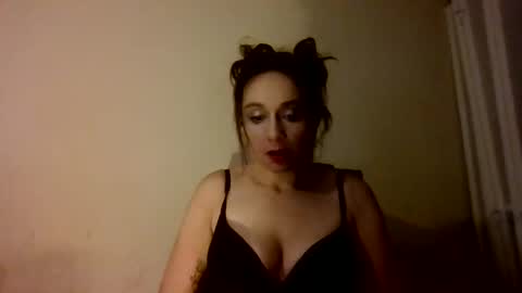 Snapshot of savagerager chatting on November 9, 2:26 pm SavageRager online show from November 9, 2:26 pm