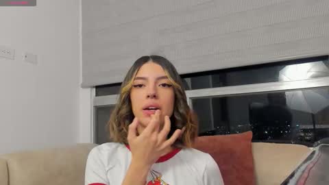 savagesweethearts online show from October 20, 1:50 am