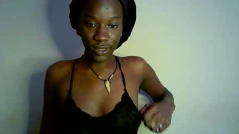 savagetonguee online show from April 10, 6:07 am