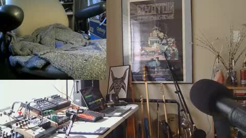 Snapshot of savagewaves chatting on March 16, 1:48 pm savagewaves online show from March 16, 1:48 pm