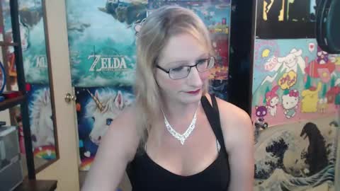 Snapshot of savanah_banana chatting on September 22, 5:48 pm Savanah online show from September 22, 5:48 pm