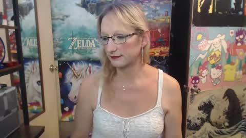 Snapshot of savanah_banana chatting on September 28, 2:17 am Savanah online show from September 28, 2:17 am