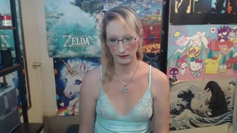 Snapshot of savanah_banana chatting on October 12, 2:10 am Savanah online show from October 12, 2:10 am