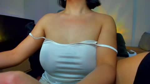 Snapshot of savanna13 chatting on July 2, 10:32 am savanna13 online show from July 2, 10:32 am
