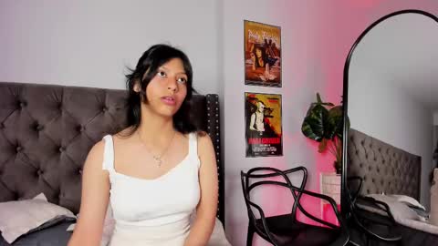 Snapshot of savannah_cameron chatting on December 11, 12:12 pm Savannah online show from December 11, 12:12 pm