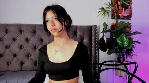 Snapshot of savannah_cameron chatting on December 12, 3:37 pm Savannah online show from December 12, 3:37 pm