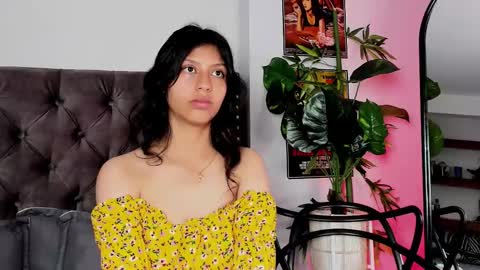 Snapshot of savannah_cameron chatting on December 13, 6:38 pm Savannah online show from December 13, 6:38 pm