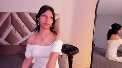 Snapshot of savannah_cameron chatting on January 24, 6:46 pm Savannah online show from January 24, 6:46 pm