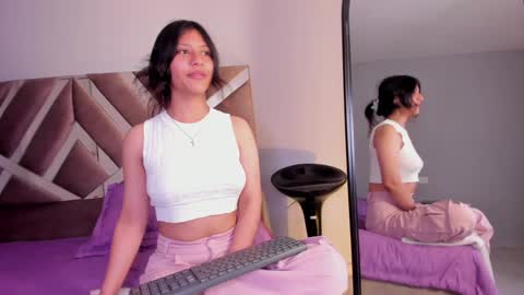 Snapshot of savannah_cameron chatting on January 30, 3:29 pm Savannah online show from January 30, 3:29 pm