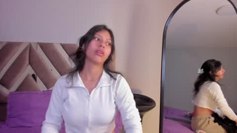 Snapshot of savannah_cameron chatting on February 1, 12:47 pm Savannah online show from February 1, 12:47 pm