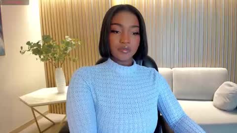 S a v a n n a h  online show from March 21, 11:59 am