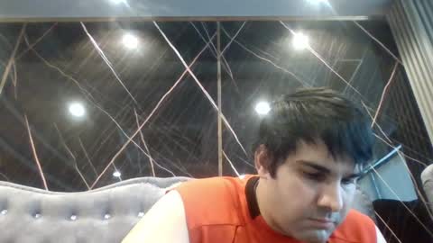 petperson04 online show from March 31, 8:04 am