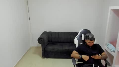 Snapshot of say_tony chatting on February 15, 7:51 am say_tony online show from February 15, 7:51 am