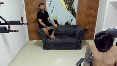 Snapshot of say_tony chatting on March 10, 5:34 am say_tony online show from March 10, 5:34 am