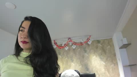 Saya Amaretto  online show from October 10, 7:02 pm