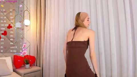 Kira  GMT 7 Mon Thu-Sun  0800am-0200pm  online show from February 19, 12:57 am