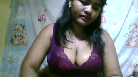 saylla1 online show from November 4, 5:06 am