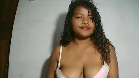 saylla1 online show from February 9, 6:17 am