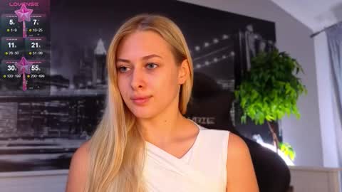 Hello guys our name is Emily Nicole Alice. We are very funny and love to spend time well online show from October 1, 4:46 pm