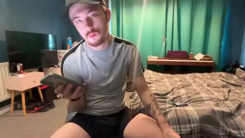 Snapshot of scallylad03 chatting on August 2, 5:33 pm scallylad03 online show from August 2, 5:33 pm