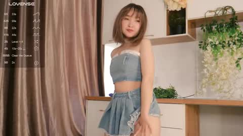 Snapshot of scamelia chatting on October 13, 5:51 am scamelia online show from October 13, 5:51 am