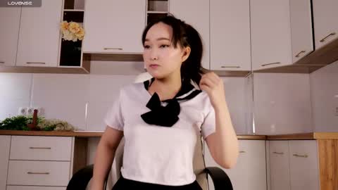 Snapshot of scamelia chatting on October 20, 5:08 am scamelia online show from October 20, 5:08 am