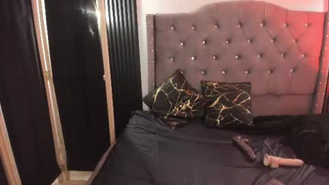 scarbadgirl_ online show from June 30, 4:02 am