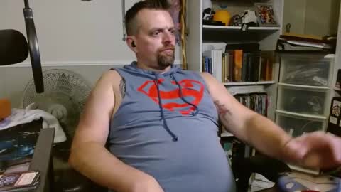 Snapshot of scarecrow2wm chatting on September 29, 3:44 am Kent Clark online show from September 29, 3:44 am