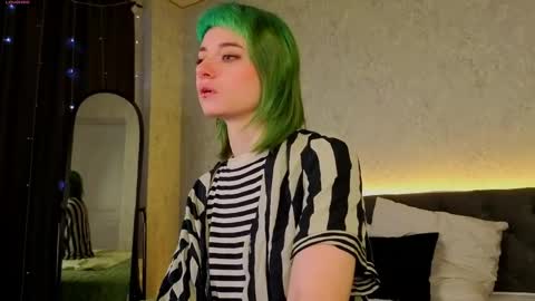 Emmy online show from April 4, 1:04 am