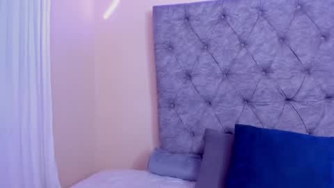 Snapshot of scarleet_boobs chatting on March 30, 4:57 am camila online show from March 30, 4:57 am