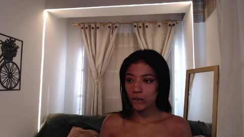 Snapshot of scarleet_miaa chatting on April 21, 7:50 pm Scaelet Mia online show from April 21, 7:50 pm