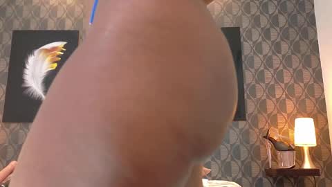 Snapshot of scarleetsmith chatting on April 2, 12:58 pm Scarleet online show from April 2, 12:58 pm