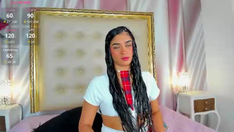 Snapshot of scarleettdoll chatting on August 8, 8:22 pm scarleettdoll online show from August 8, 8:22 pm