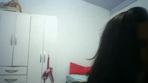 Snapshot of scarlet277 chatting on February 1, 2:10 am scarlet reed online show from February 1, 2:10 am