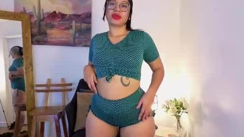 Scarlet online show from May 2, 10:53 am
