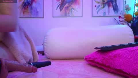 Scarlet online show from November 21, 11:42 am