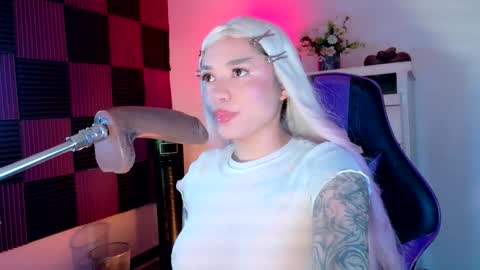 scarlet_gold online show from October 27, 1:31 am